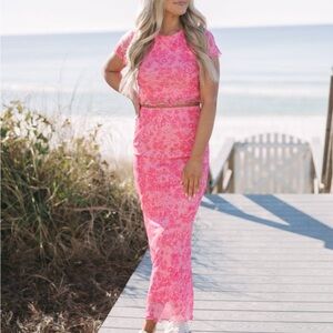 Chic Pink Floral Women's Skirt Set